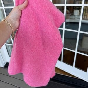 White & Warren cashmere travel wrap in PINK